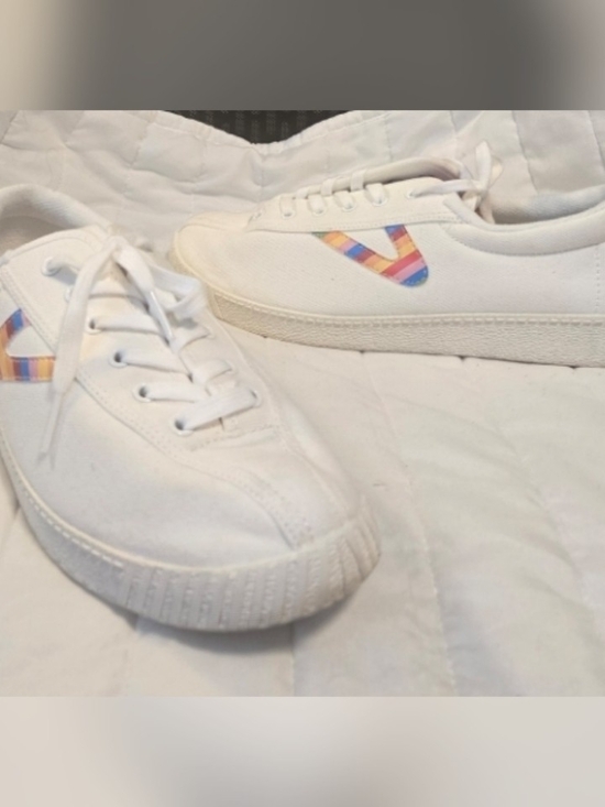 Tretorn Shoes - Tretorn Nylite Canvas Sneakers Sz 9